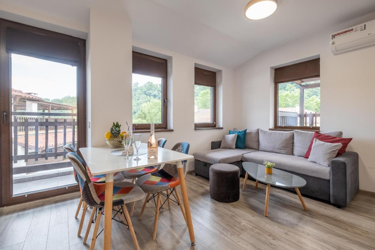 Tarnovgrad Apartments - Free Parking Veliko Tărnovo Exteriör bild